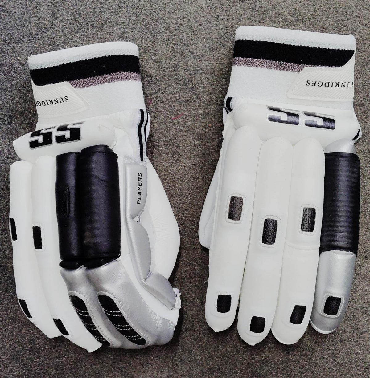 SS Player Edition Batting Glove